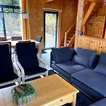 シャレー In The Woods *